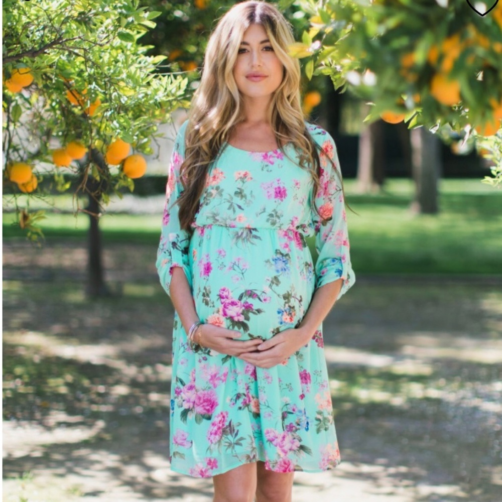 🎉HP🎉 PinkBlush Mint Floral Chiffon Maternity Dress